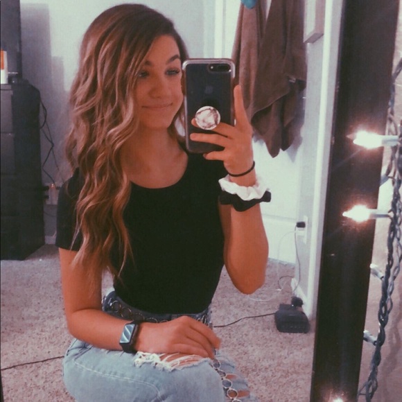 Meet your Posher, Aaliyah - Picture 6 of 8